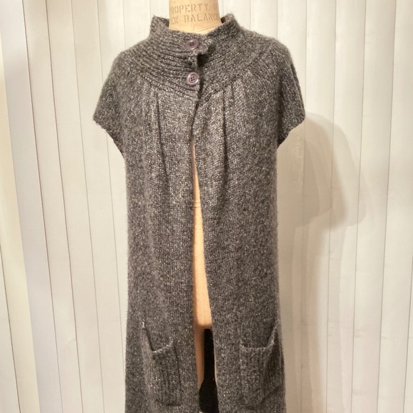 BCBG Max Azria Long Gray Sweater – Size XL  Button Front, Preowned - Picture 3 of 3